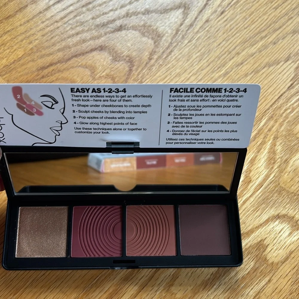 Smashbox HALO sculpt and glow face palette